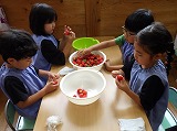 いちご狩り→いちごロールサンド